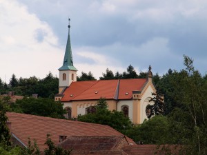 Kostel v Dvakačovicích