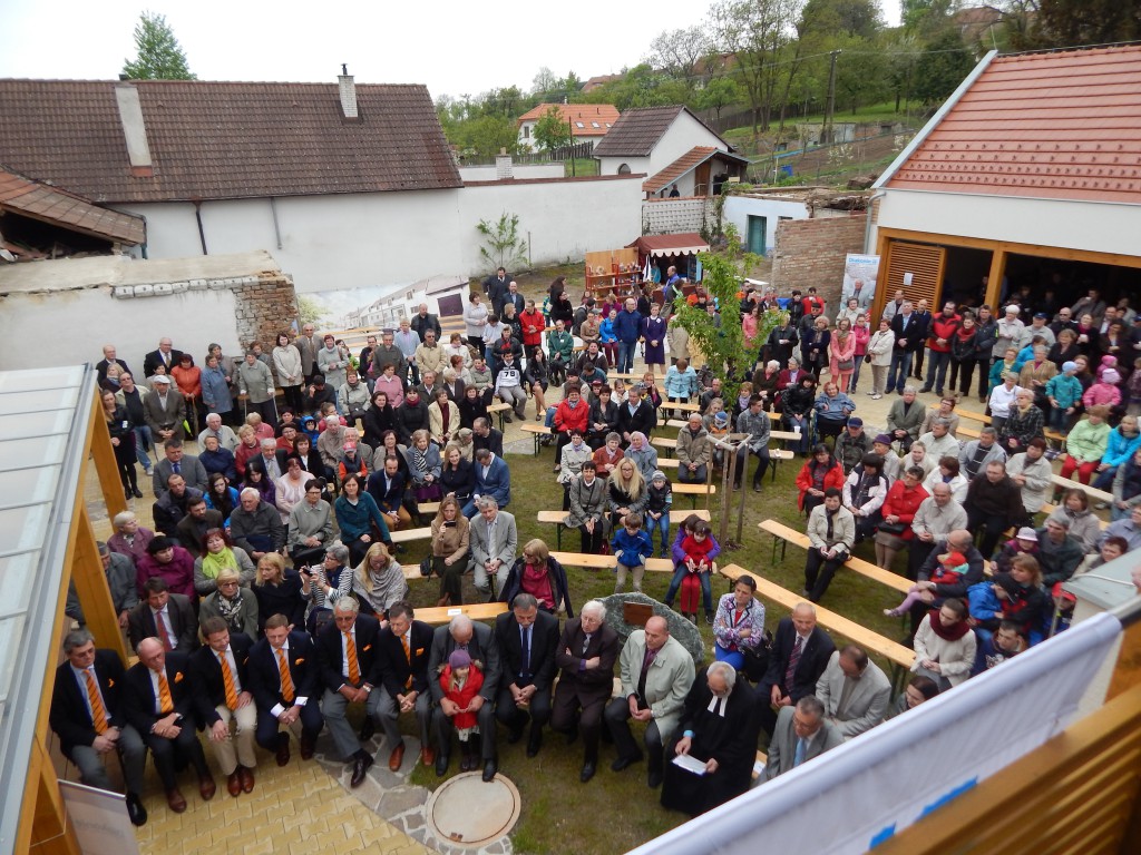 Mirandie, nádvoří, pohled z balkonu