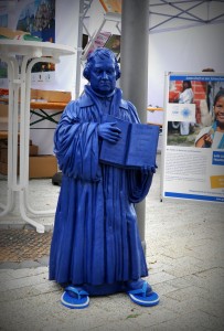 Luther v žabkách