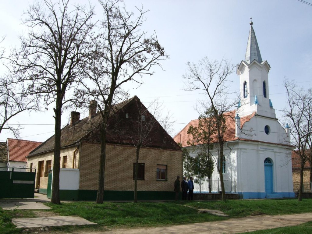 kostel a fara ve Velkém Središti