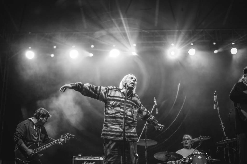 koncert skupiny Svatopluk s frontmanem Sváťou Karáskem