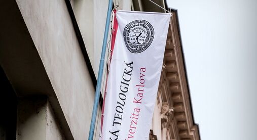 Kdo studuje na ETF a jaké najde uplatnění