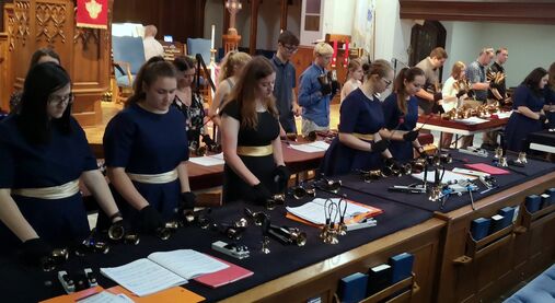 Zvonky dobré zprávy otvírají srdce Ameriky