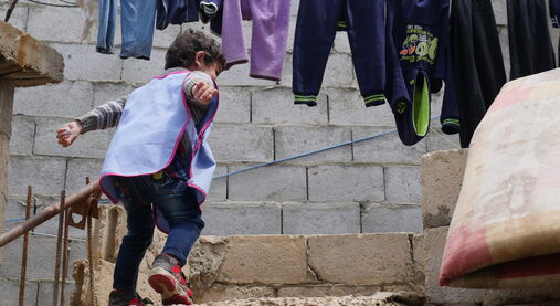 Pomoc míří do Libanonu. Zachráněné dětství – do školy, ne do práce