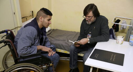 Naslouchám velikým trápením, vzdoru i pokoře