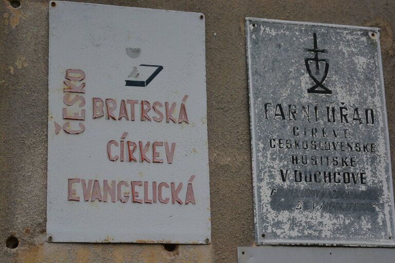 Faráři a bydlení