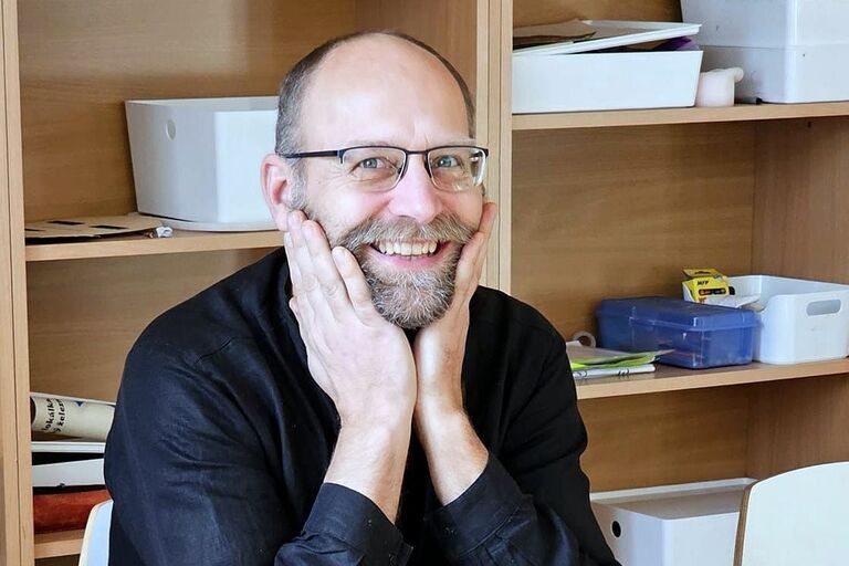 Pestrost sborů je velká a zajímavá. Tradice jsou různé