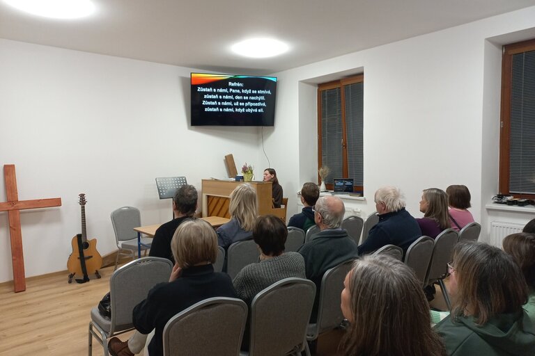 vede a doprovází studentka ETS pátek_hošťálková